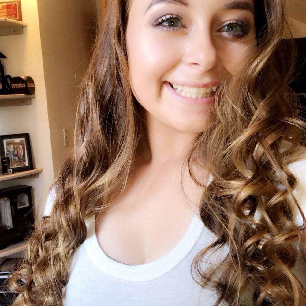 Meet your Posher, Makayla